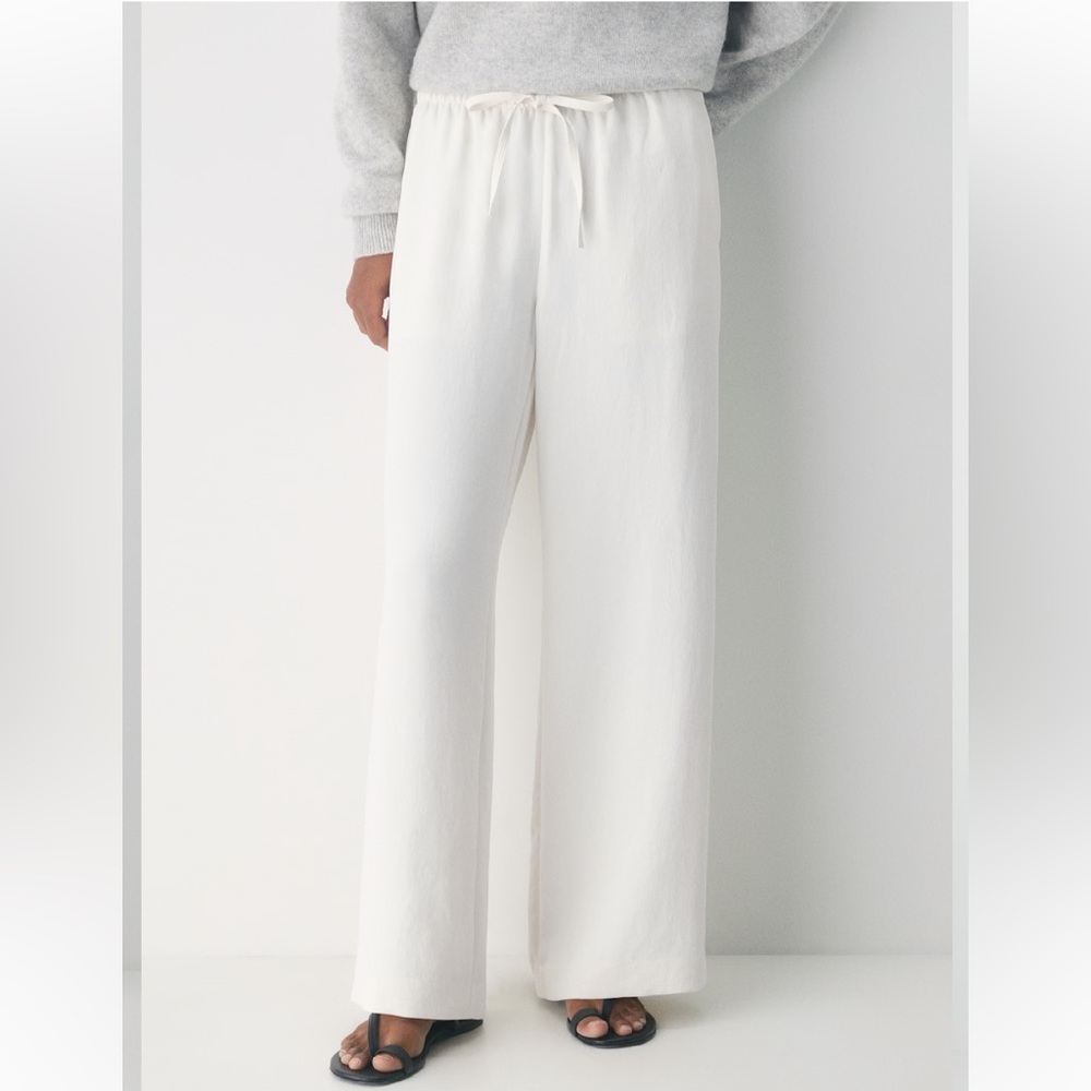 Aritzia The Lodge Pant™ - Crepette™ in Light Birch